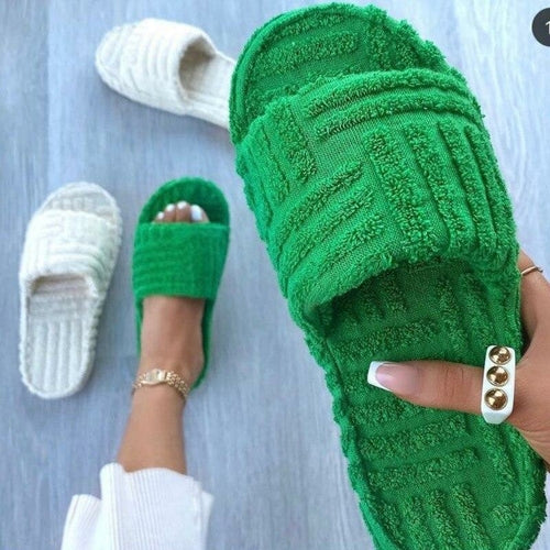 Flat Furry Women Slides Thick Sole Open Toe Slippers